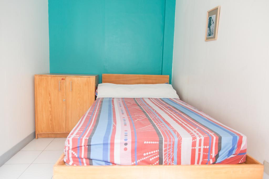 Lokal Hostel Makati City Kamer foto