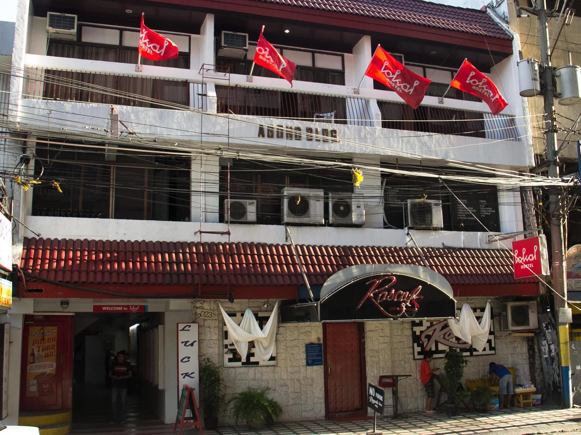Lokal Hostel Makati City Buitenkant foto